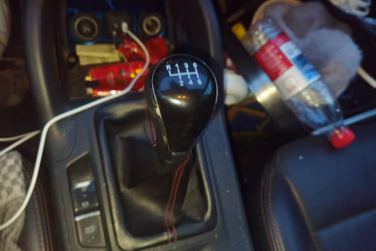 Used CHANGAN CS75 2014 2.0L Manual Luxury Version China IV Standard
