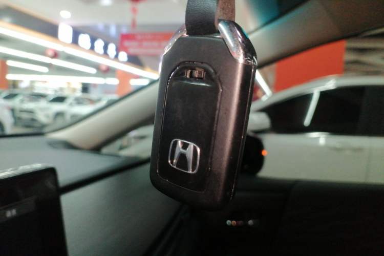 Used Honda Elysion 2022 2.0L eHEV Luxury Edition