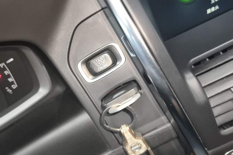 Used Volvo XC60 2016 T5 Smart Version
