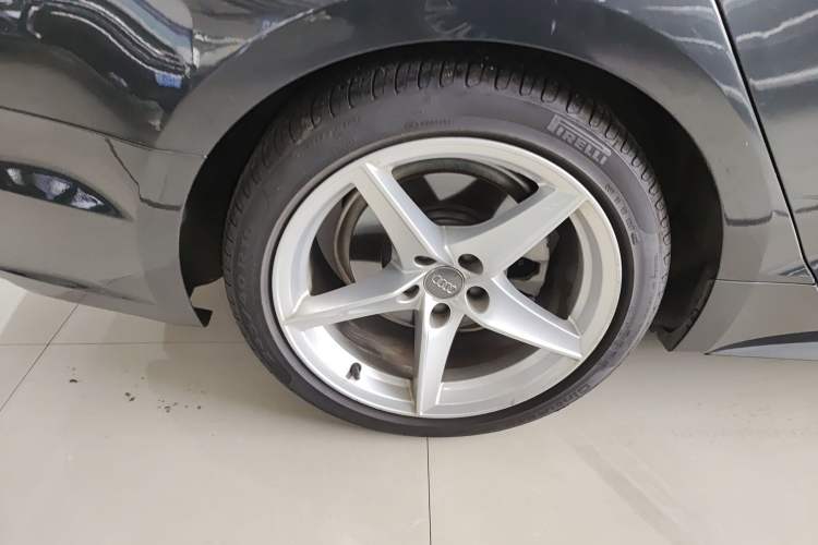 Used Audi A5 2019 Cabriolet 40 TFSI Fashion Edition China V