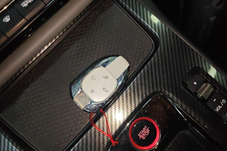 Used GAC Trumpchi EMPOW 2021 270T DCT J16 Version Vehicle Key