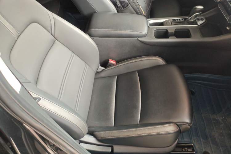 Used Nissan Sylphy 2021 1.6L XL CVT Enjoyment Edition Right Front Seat