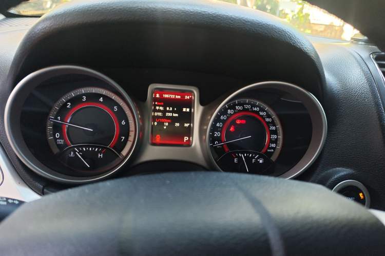 Used Dodge Journey 2014 2.4L Two-Wheel Drive Touring Edition Instrument Cluster