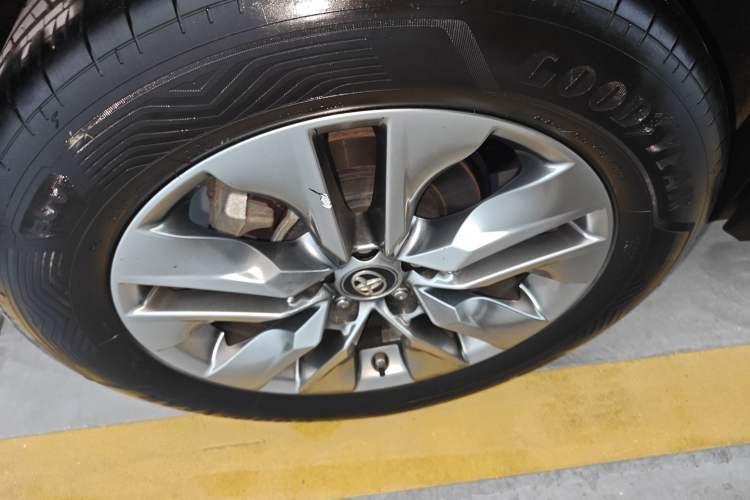 Used Toyota Wildlander 2020 2.0L CVT 4x4 Luxury Edition Right Rear Wheel Hub