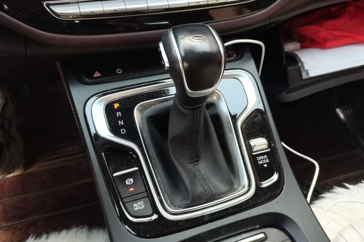 Used GAC Trumpchi M6 2021 PRO 270T DCT Luxury Edition Gear Lever