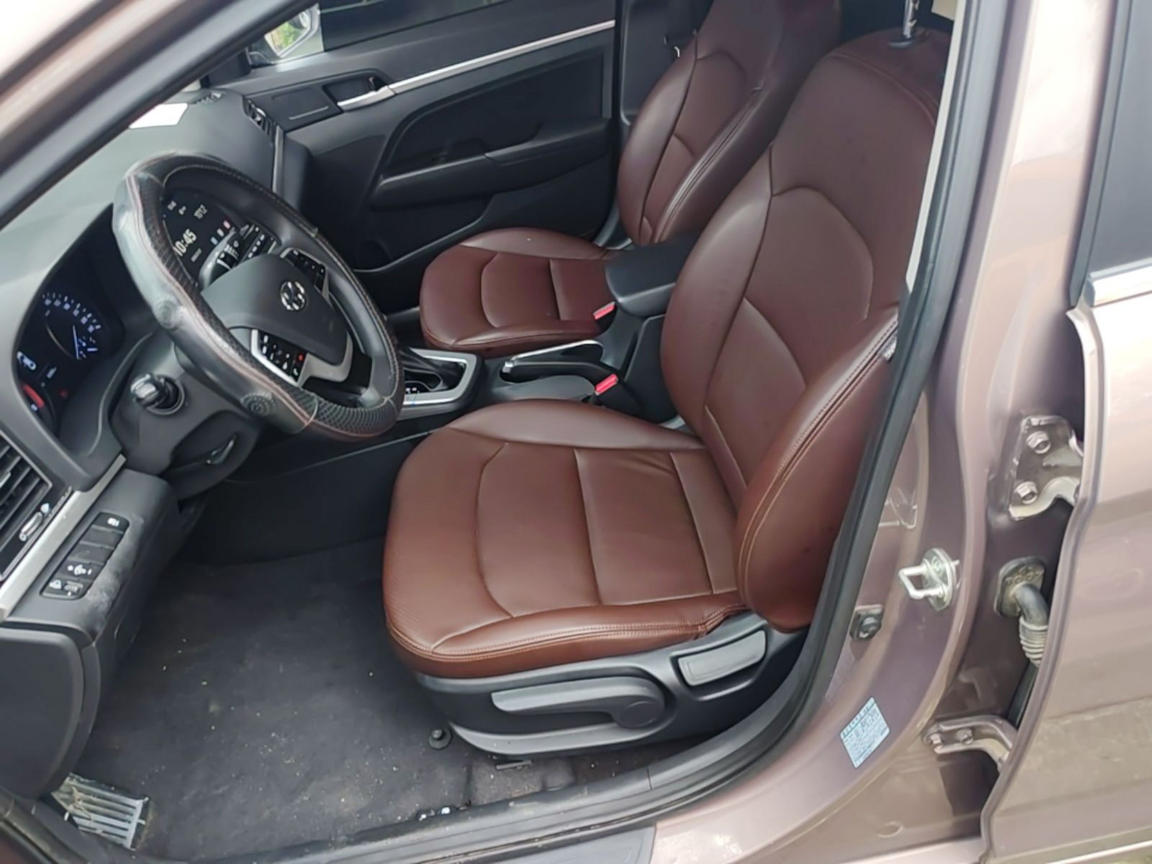 Interior delantero