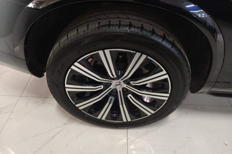 Used Volvo XC90 2021 B5 SmartDrive Luxury Edition 5-seater
