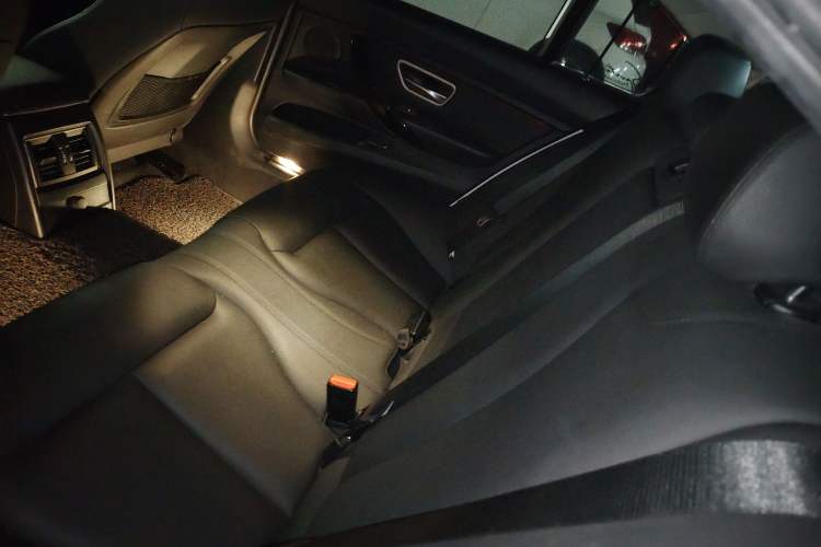 Used BMW 3 Series 2017 320Li Fashion Model
