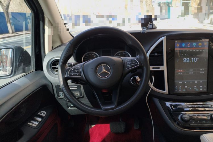 Used Mercedes-Benz Vito 2018 2.0T Elite Version 9 Seats China VI Emission Standard Steering Wheel