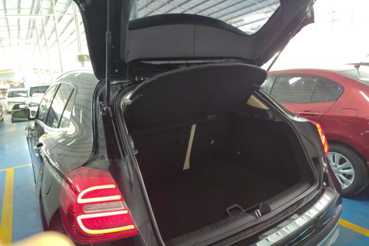 Used Mercedes-Benz GLA 2016 GLA 220 4MATIC Fashion Edition Trunk