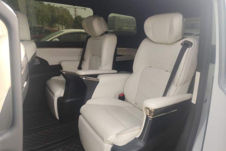 Used GAC Trumpchi M8 2023 Zongshi Series Dual-Motor YuZun Edition Left Rear Seat