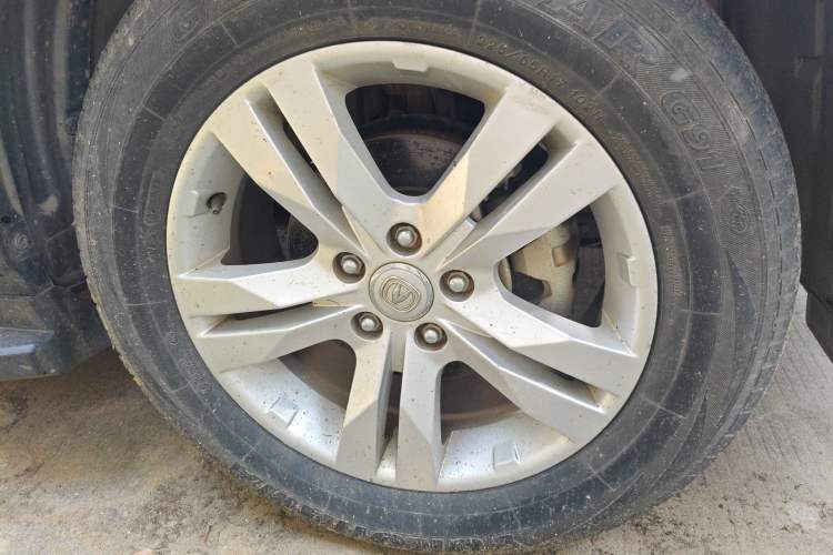 Used CHANGAN CS75 2017 Shangku Edition 1.5T Manual ZhiXiang Model
