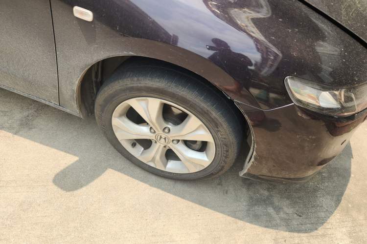 Used Honda Odyssey 2013 2.4L Luxury Edition Right Front Wheel Hub