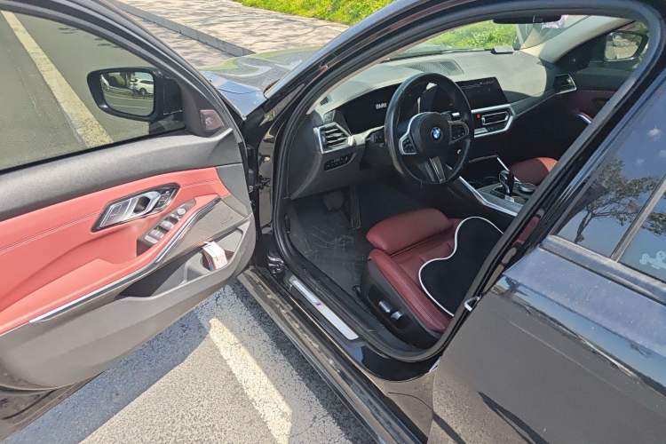 Used BMW 3 Series 2021 Second Facelift 325Li M Sport Night Edition Package
