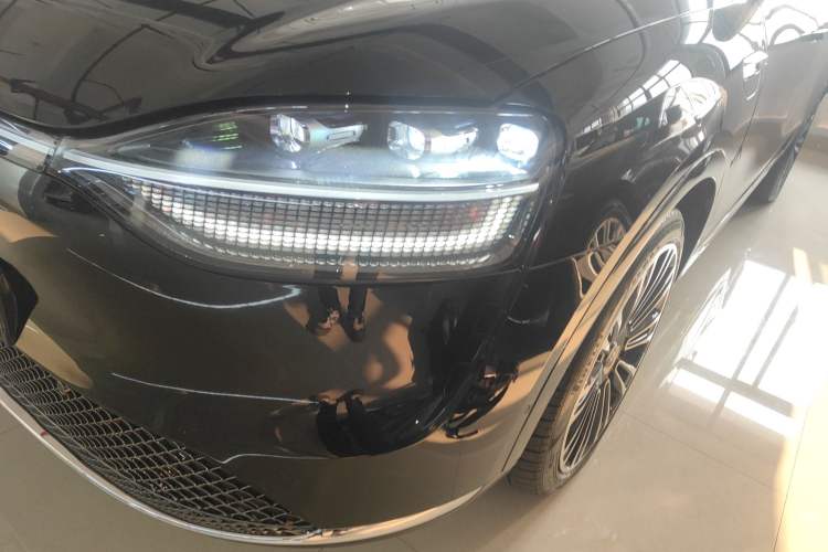 Used Hima AITO M9 2024 All-Electric Max Version 100 kWh 6-Seater