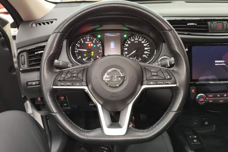 Used Nissan X-Trail 2019 2.5L CVT Smart Connect Luxury Edition 4WD
