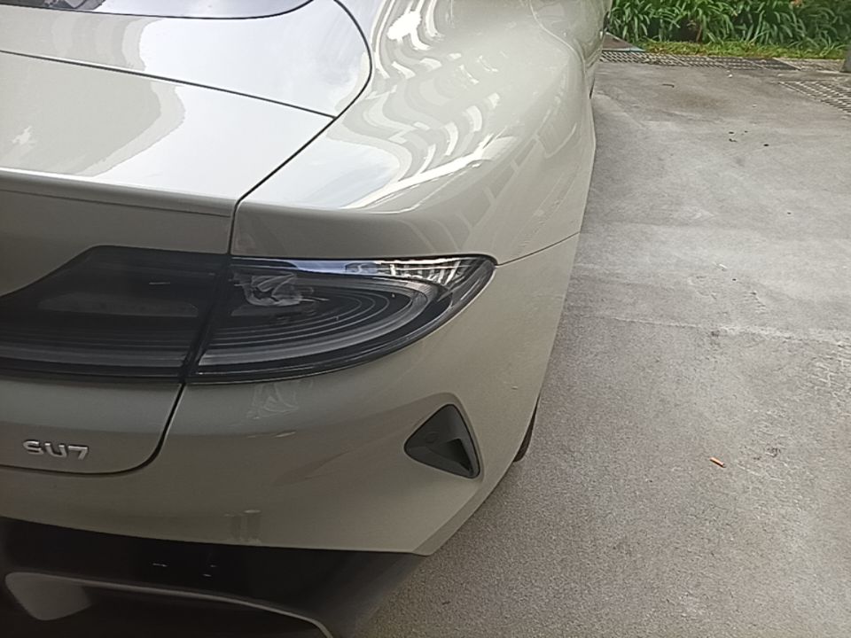 Xiaomi Auto SU7 2024 Rear-Drive Ultra-Long Range Advanced Pro-Level Intelligent Driving Version — снимка 9