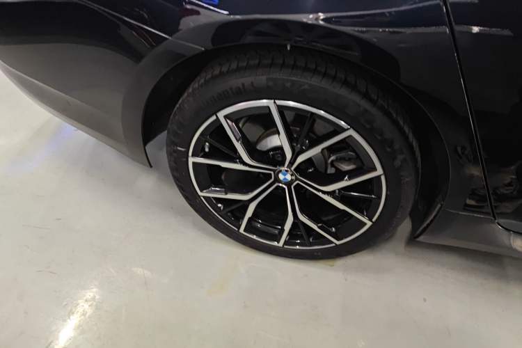 Used BMW 5 Series 2023 530Li Leading Edition Luxury Package
