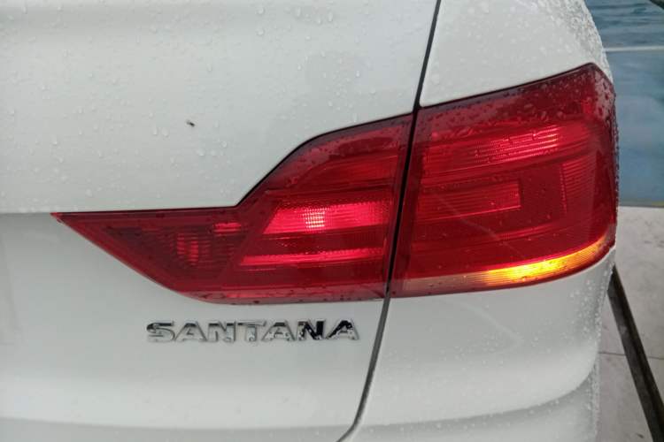 Used Volkswagen Santana 2021 1.5L Manual Fashion Edition Exterior 3