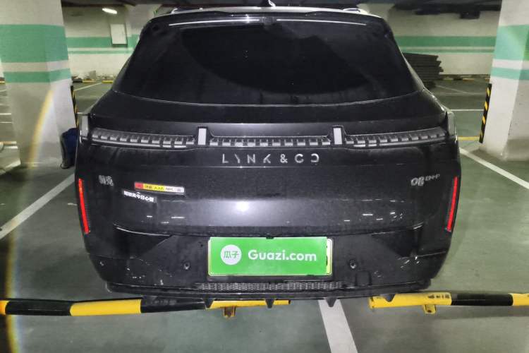 Used Lynk & Co 08 EM-P 2023 120km Long-Range Halo