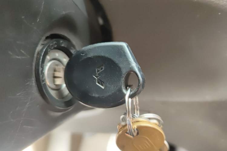 Used Wuling Rongguang V 2018 1.2L Practical Model
