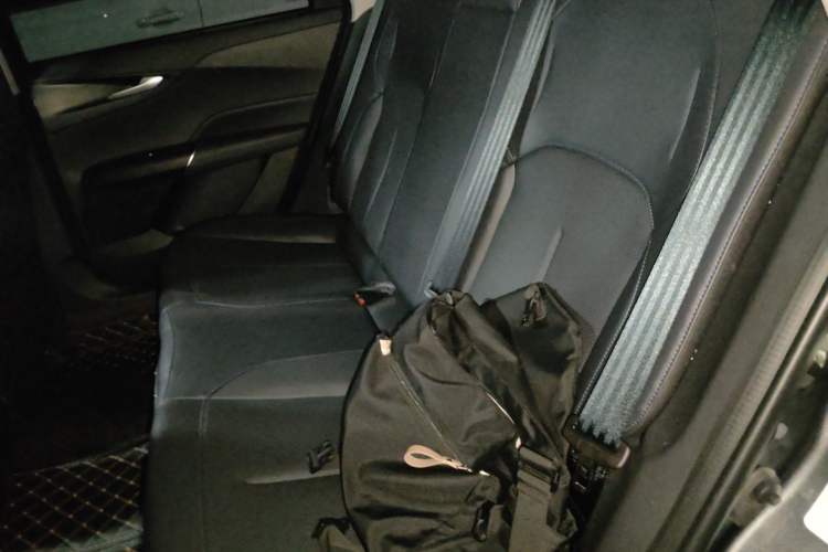 Used CHANGAN Eado 2025 Blue Whale 1.5T 500Bar Prestige Model Left Rear Seat