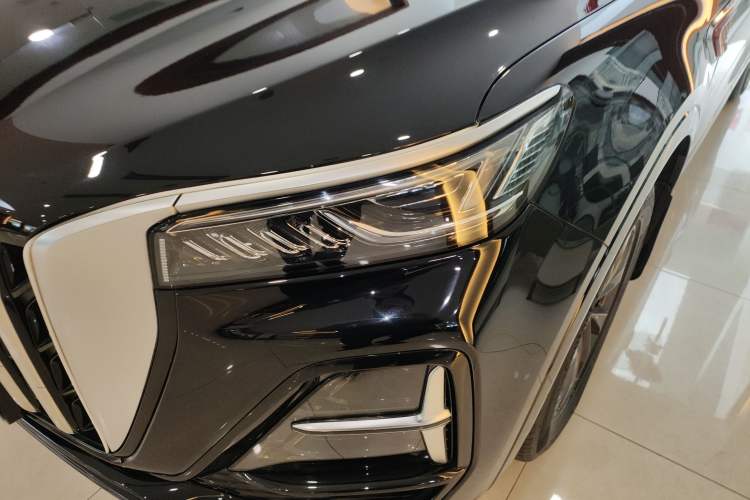 Used Hongqi HS5 2023 2.0T Qixiang Pro Edition Left Front Headlight