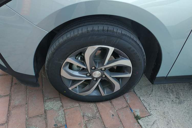 Used Buick Velite 6 2024 450km Comfort Edition PLUS Left Front Wheel Hub