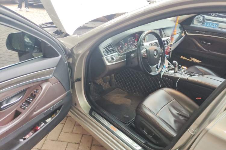 Used BMW 5 Series 2014 525Li Luxury Design Package