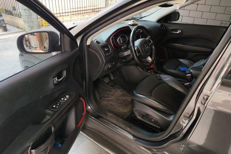 Used Jeep Compass 2017 200TS Automatic High-Performance All-Wheel Drive Edition