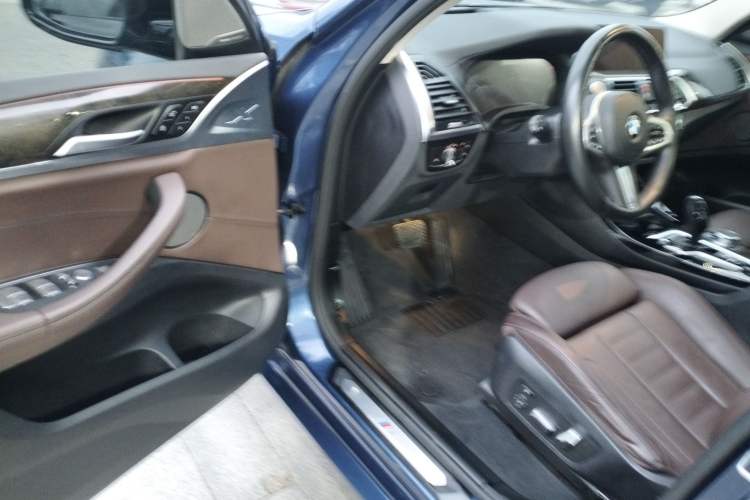 Used BMW X3 2020 xDrive30i Luxury Model with M Sport Package
