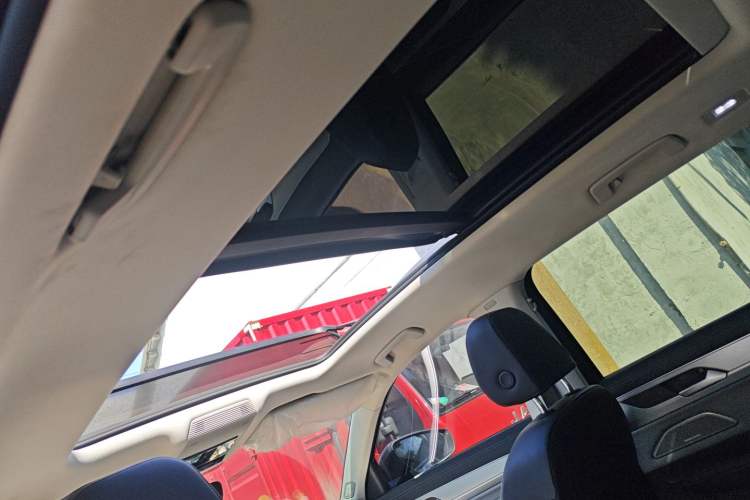 Used Volkswagen Tavendor 2023 380TSI Four-Wheel Drive R-Line First Edition