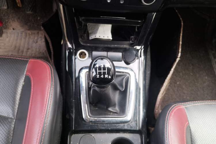 Used HYOSOW S3 2016 1.5L Manual Luxury Edition China IV Emission Standard
