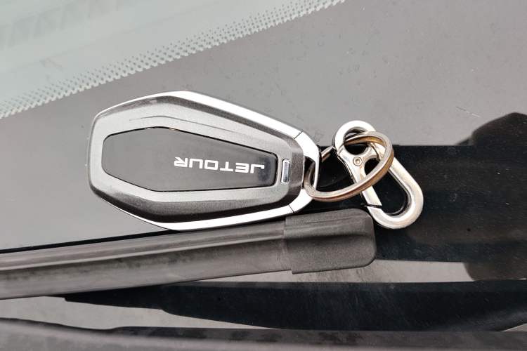 Used JETOUR X70 2023 1.5T DCT Beyond PRO Edition 5-Seater
