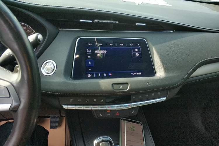 Used Cadillac XT4 2018 28T Two-Wheel Drive Leading Version
