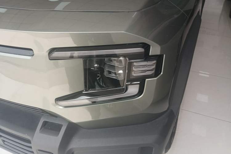 Used Deepal G318 2024 Four-Wheel Drive Comfort Edition Left Front Headlight