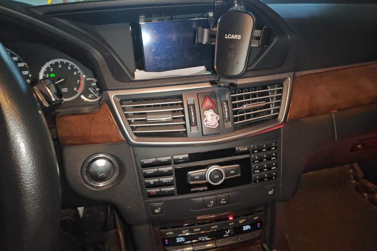 Used Mercedes-Benz E-Class 2011 E 300 L Elegant Model
