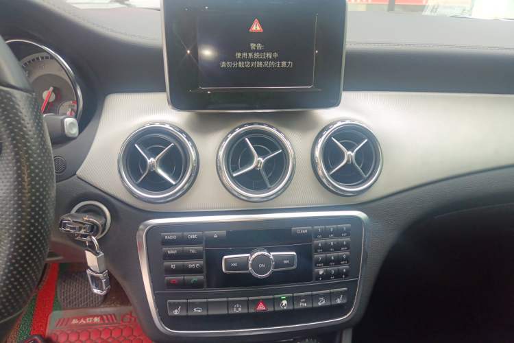 Used Mercedes-Benz GLA 2015 GLA 220 4MATIC Fashion Model
