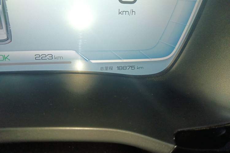 Used BYD Song PLUS New Energy 2024 Honor Edition EV 520km Premium Model Odometer Close Up