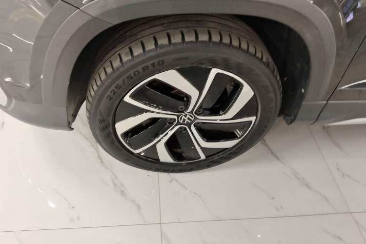 Used Volkswagen Tharu 2023 300TSI Two-Wheel-Drive Full Moon Edition Left Front Wheel Hub