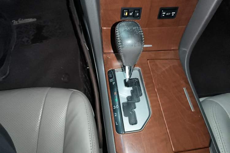 Used Toyota Camry 2013 200G Classic Luxury Edition