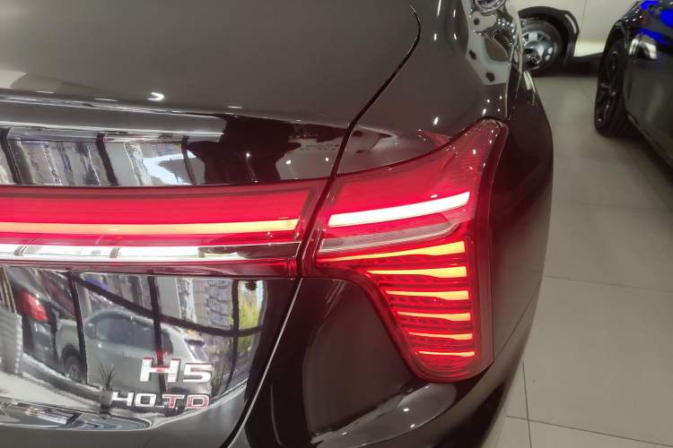 Used Hongqi H5 2024 2.0T Automatic Smart Connect Flagship Edition