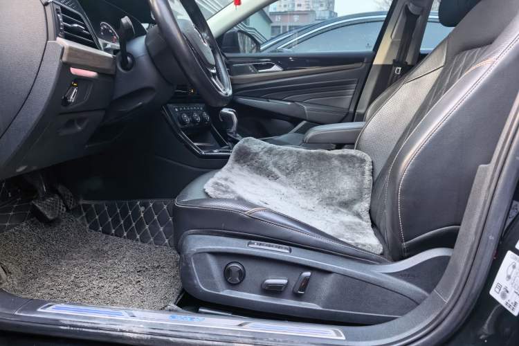 Used Volkswagen Passat New Energy 2019 430 PHEV Hybrid Luxury Edition Left Front Seat