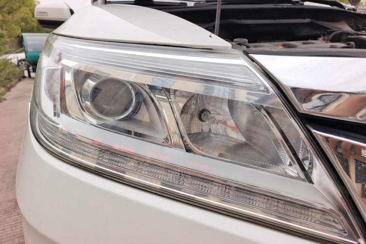 Used Honda Crider 2015 1.8L automatic luxury edition
