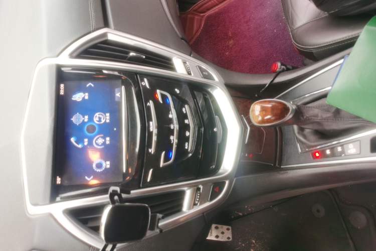 Used Cadillac SRX 2013 3.0L Leading Model