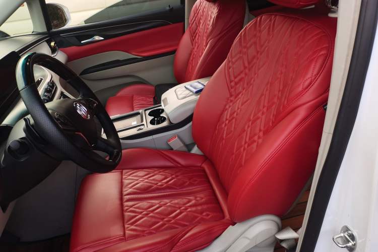 Used Buick GL8 2020 ES Land Cruiser 653T Comfort Edition
