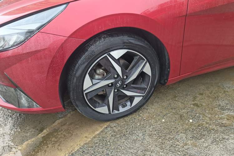 Used Hyundai Elantra 2021 1.5L CVT LUX Prestige Edition