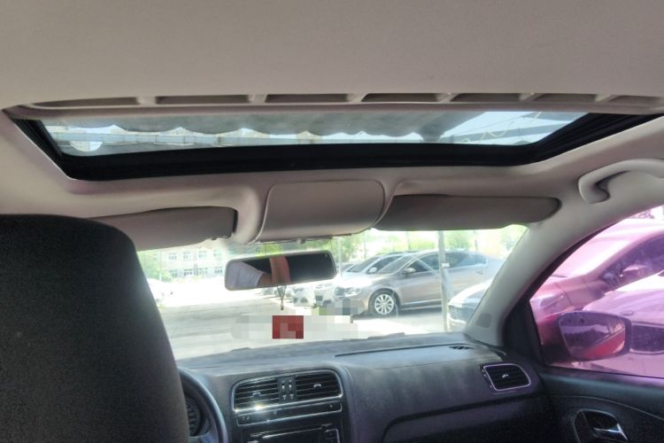 Used Volkswagen Polo 2011 1.4L Manual ZhiShang Edition