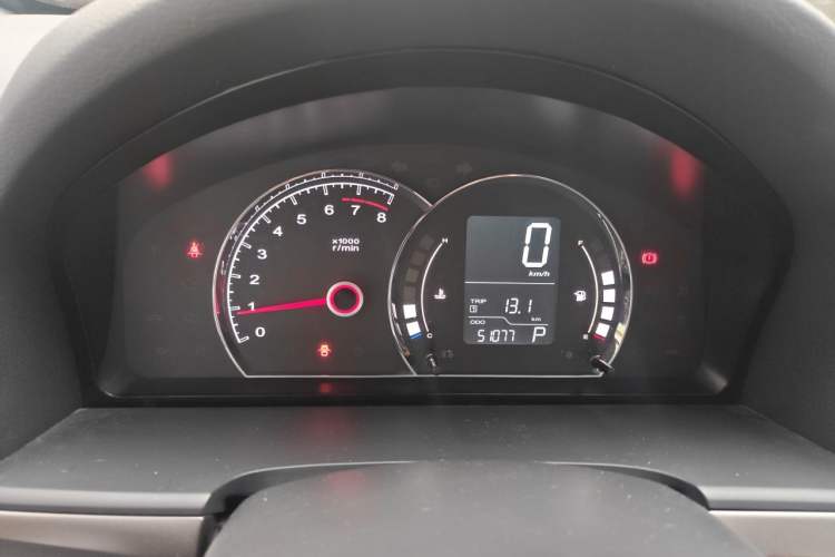 Used Roewe 350 2015 1.5L Automatic Luxury Sunroof Edition