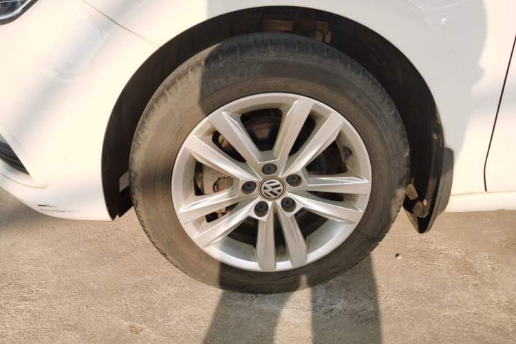 Used Volkswagen Santana 2016 1.6L Manual Comfort Edition
